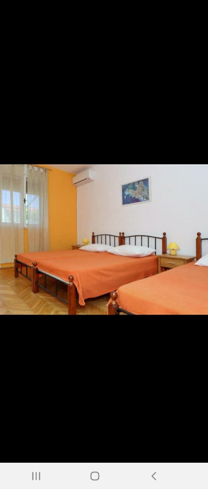Basil Apartments And Rooms Betina  Pokoj fotografie
