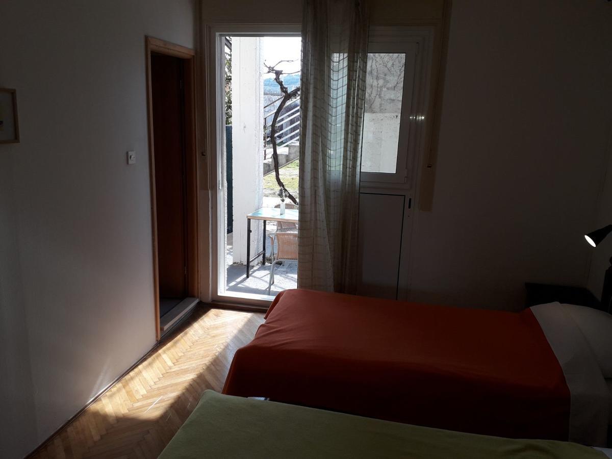 Basil Apartments And Rooms Betina  Exteriér fotografie